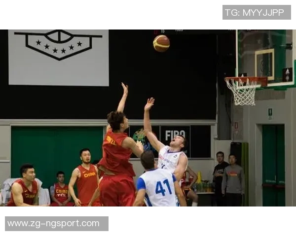 朱俊龙的奋斗历程与职业生涯探索如何在篮球世界中实现自我价值